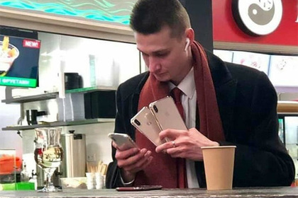 Успешный украинец с четырьмя iPhone насмешил пользователей сети