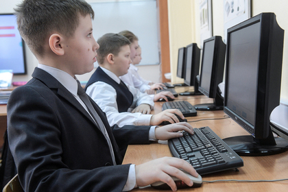 Назван способ восполнить пробелы в знаниях российских школьников