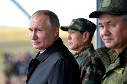 Путин заявил об уходе в прошлое службы по призыву
