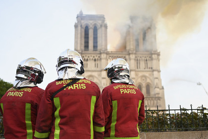Число пострадавших при пожаре в соборе Парижской Богоматери выросло