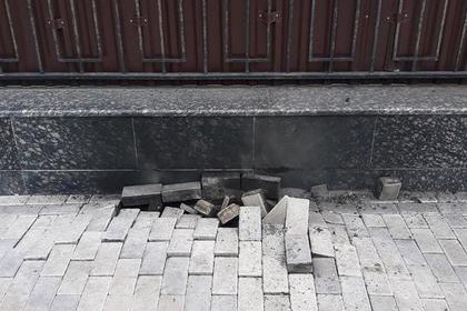 Около российского посольства в Киеве взорвался кабель
