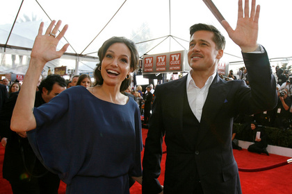 Анджелина Джоли и Брэд Питт официально развелись
