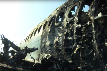 Из хвоста сгоревшего SSJ-100 спаслись только два пассажира