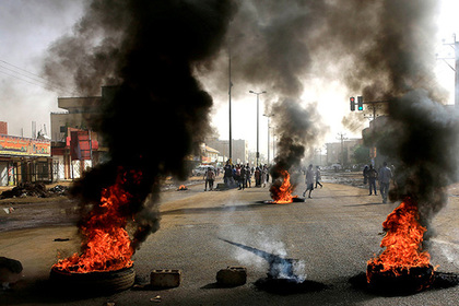 Военные в Судане снова попытались захватить власть