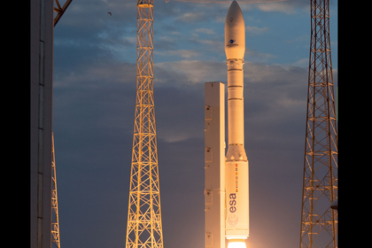 Запуск ракеты Vega с военным спутником ОАЭ закончился аварией