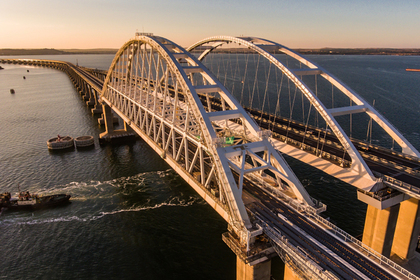 Крымскому мосту посвятят вино