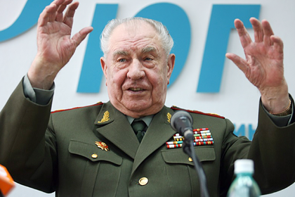 Последний маршал СССР развенчал крамольность криков «За Сталина!»