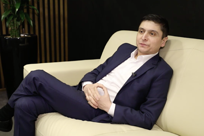 Маляра-узбека снимут в роли Зеленского в российской комедии об Украине