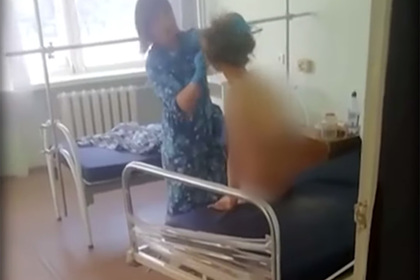 Появились подробности «умывания» российской пациентки половой тряпкой