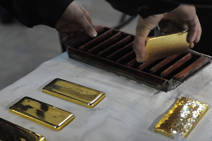 Европейский банк предлагал россиянам забирать деньги золотом